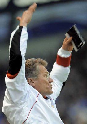 بولوني المدير الفني لفريق الخور