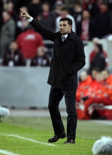 2010-10-21t204209z_01_ad10_rtridsp_3_soccer-europa_reuters