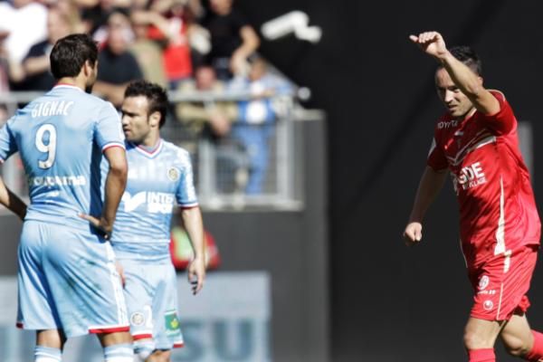 2012-09-30t124306z_1953503515_gm1e89u1lfs01_rtrmadp_3_soccer-france_reuters