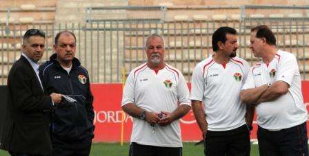 عدنان حمد والجهاز التدريبي اليوم