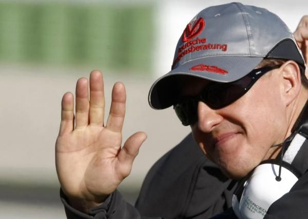 2012-10-04t081753z_1138702386_gm1e6211hvh01_rtrmadp_3_motor-racing-prix-schumacher_reuters
