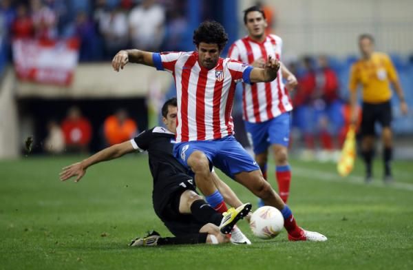 2012-10-04t202728z_30847781_gm1e8a50cc801_rtrmadp_3_soccer-europa_reuters