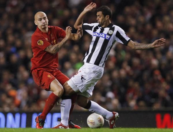 2012-10-04t205447z_1566644662_gm1e8a50dji01_rtrmadp_3_soccer-europa_reuters