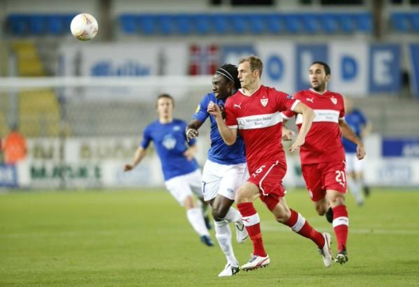 2012-10-04t195836z_2103395423_gm1e8a50ami01_rtrmadp_3_soccer-europa_reuters
