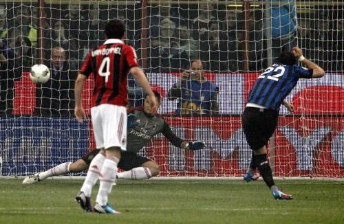 2012-05-06t203858z_01_gsp54_rtridsp_3_soccer-italy_reuters