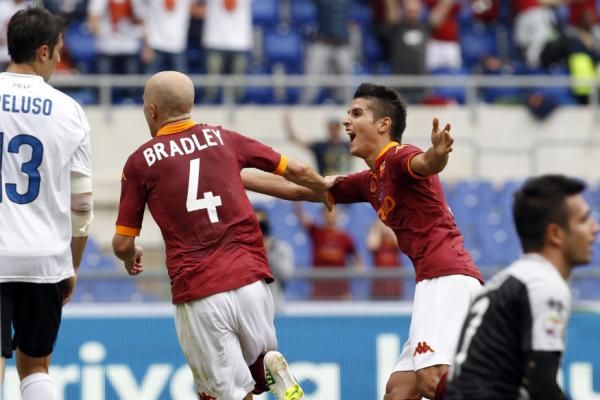 2012-10-07t120633z_75344553_gm1e8a71jtf01_rtrmadp_3_soccer-italy_reuters