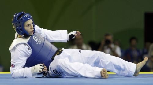 2008-08-22t111831z_01_olyrus168_rtrnsrp_0_olympics-taekwondo-_reuters