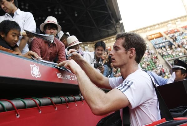 2012-10-05t074144z_275884719_gm1e8a517kq01_rtrmadp_3_tennis-men-japan_reuters