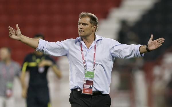 2012-09-28t211125z_208337423_gm1e89t0eck01_rtrmadp_3_soccer-qatar_reuters