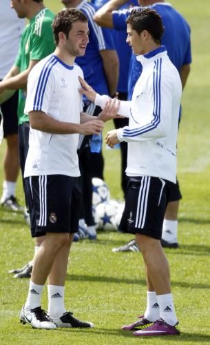 إيجواين ورونالدو