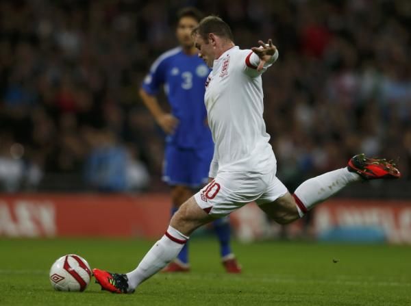 2012-10-12t211833z_861122943_lr1e8ac1n6mzn_rtrmadp_3_soccer-world_reuters