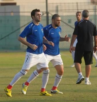 جانب من تدريبات المنتخب في مسقط اليوم