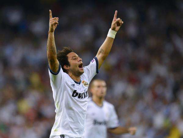 2012-09-18t203104z_495749902_lr1e89i1kzhwi_rtrmadp_3_soccer-champions_reuters