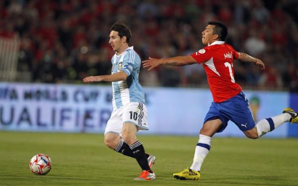 2012-10-17t014949z_2100114306_gm1e8ah0r8f01_rtrmadp_3_soccer-world_reuters