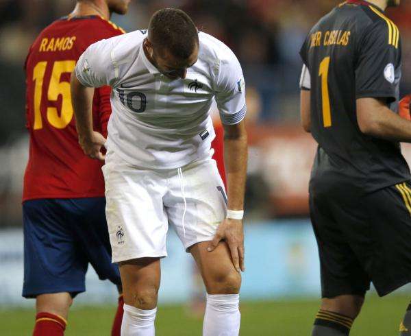 2012-10-16t210020z_474193110_gm1e8ah0dvg01_rtrmadp_3_soccer-world_reuters