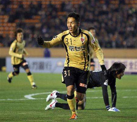 المهاجم يويا كوبو