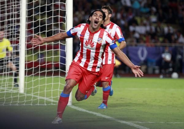 2012-08-31t194447z_892680680_gm1e8910abh01_rtrmadp_3_soccer-supercup_reuters