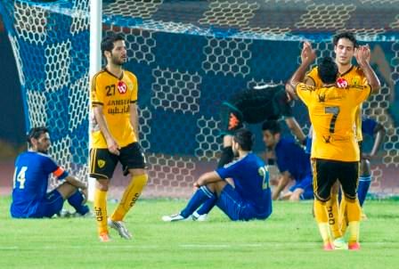 فرحة المويهبي بالهدف الثاني للقادسية في مرمى التضامن