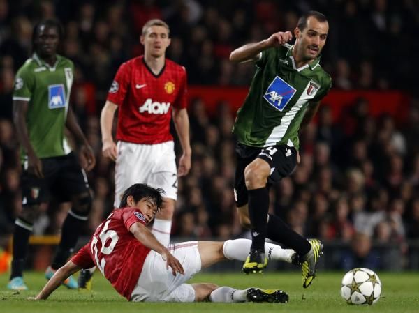 2012-10-23t194542z_1500550223_gm1e8ao0aem01_rtrmadp_3_soccer-champions_reuters