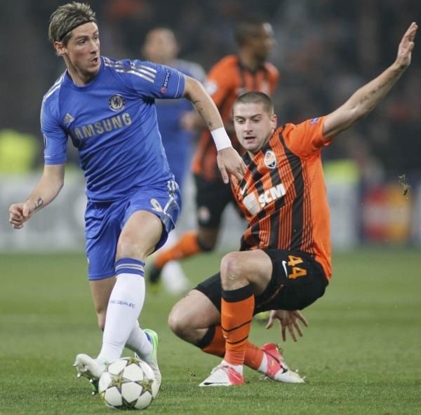 2012-10-23t200558z_366715087_sr1e8an1jto31_rtrmadp_3_soccer-champions_reuters