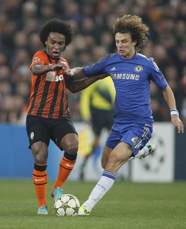 2012-10-23t203554z_820281607_sr1e8an1l7k3f_rtrmadp_3_soccer-champions_reuters