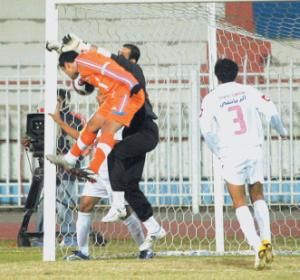 جانب من اخر لقاء بين الفريقيين
