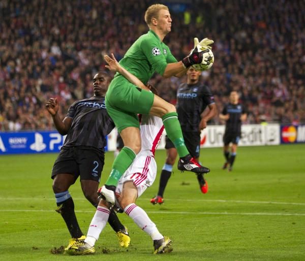 2012-10-24t191805z_344767721_gm1e8ap094i01_rtrmadp_3_soccer-champions_reuters