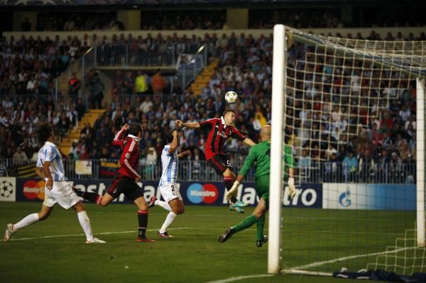 2012-10-24t192104z_890463106_gm1e8ap099u01_rtrmadp_3_soccer-champions_reuters