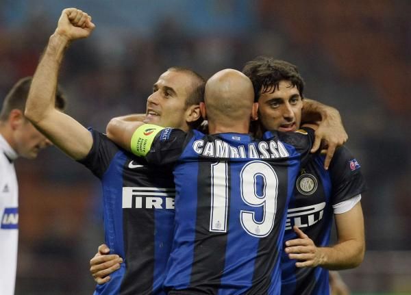 2012-10-25t191855z_806654959_gm1e8aq096b01_rtrmadp_3_soccer-europa_reuters