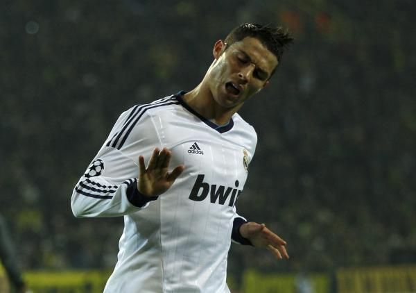 2012-10-24t193825z_683254609_lr1e8ao1ijq5b_rtrmadp_3_soccer-champions_reuters