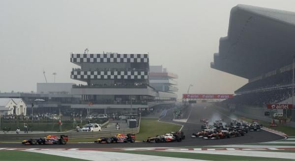 2012-10-28t103932z_1438530984_sr1e8as0tlo19_rtrmadp_3_motor-racing-prix_reuters
