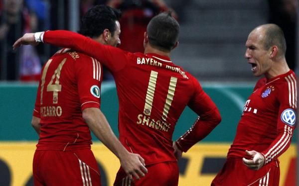 2012-10-31t195201z_1371931967_bm2e8av1ltk01_rtrmadp_3_soccer-germany_reuters