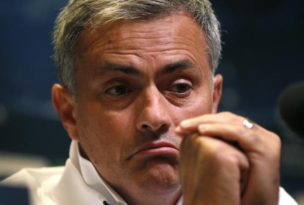 2012-10-23t175009z_1716593053_gm1e8ao051v01_rtrmadp_3_soccer-champions_reuters