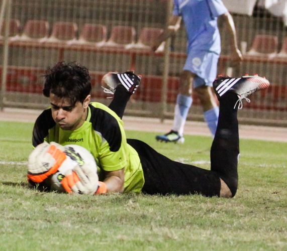 حارس الحالة عبدالله مشيمع تألق في الشوط الثاني