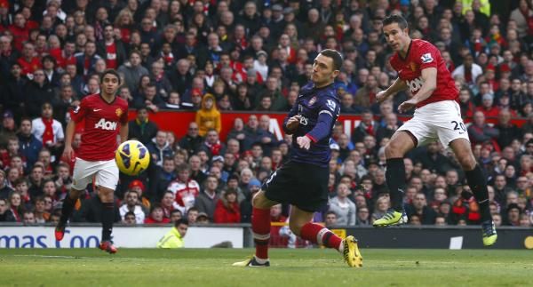 2012-11-03t125727z_373064690_gm1e8b31m6k01_rtrmadp_3_soccer-england_reuters