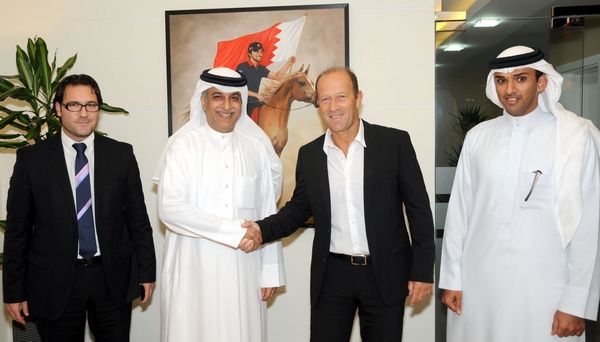 سلمان بن ابراهيم خلال استقباله لكالديرون