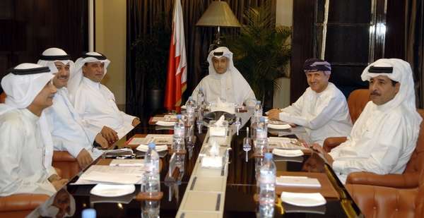  جانب من اجتماع اللجنة التنظيمية 