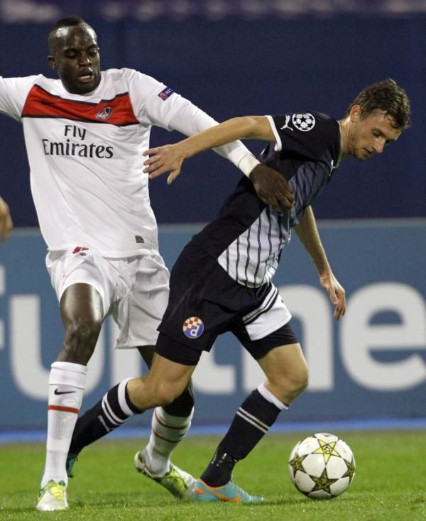 2012-10-24t202723z_691096056_gm1e8ap0ccu01_rtrmadp_3_soccer-champions_reuters