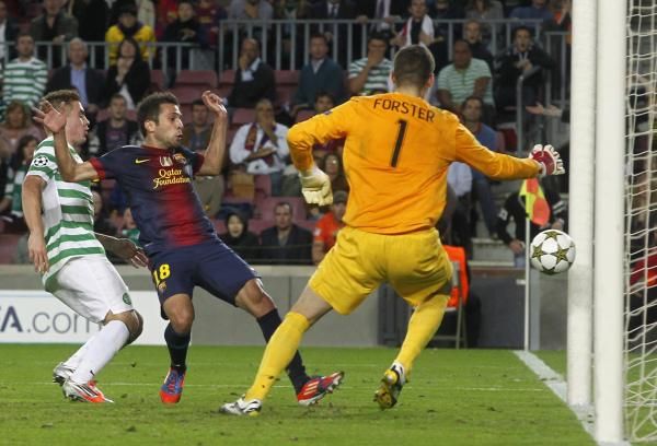 2012-10-23t205945z_914712632_gm1e8ao0dt901_rtrmadp_3_soccer-champions_reuters