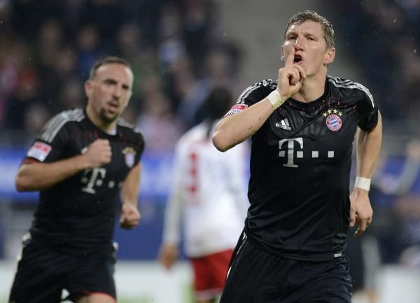 2012-11-03t182119z_1312990265_bm2e8b31hpm01_rtrmadp_3_soccer-germany_reuters