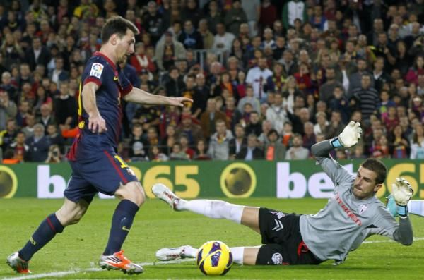 2012-11-03t184929z_728206422_gm1e8b407rh01_rtrmadp_3_soccer-spain_reuters