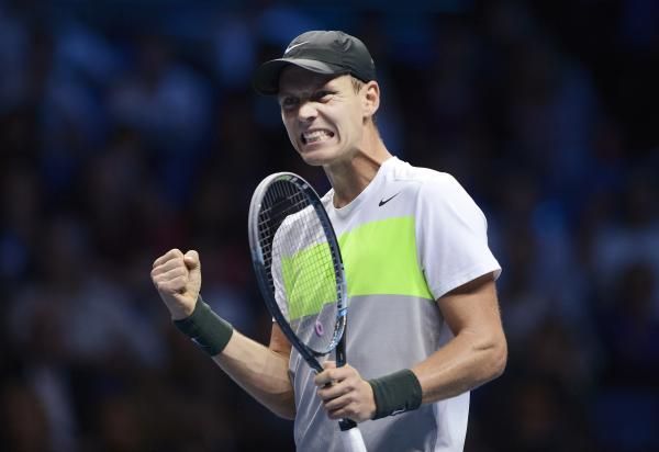 2012-11-07t221457z_1602549439_gm1e8b80h8u01_rtrmadp_3_tennis-men-finals_reuters