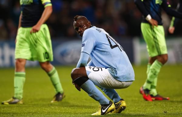 2012-11-06t213914z_66202962_gm1e8b70fma01_rtrmadp_3_soccer-champions_reuters