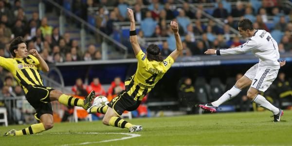 2012-11-06t203845z_1010488054_gm1e8b70cv501_rtrmadp_3_soccer-champions_reuters