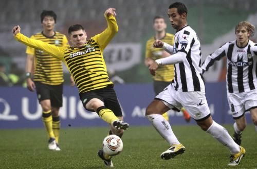 2011-12-15t213511z_01_mil505_rtridsp_3_soccer-europa_reuters