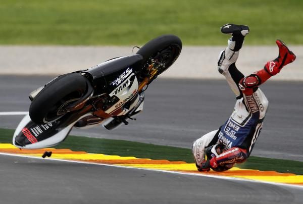 2012-11-11t145832z_1828251983_gm1e8bb1rq101_rtrmadp_3_motorcycling-prix-valencia_reuters