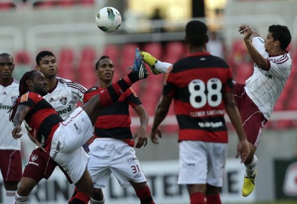 2012-09-30t204957z_778098894_gm1e8a10dd801_rtrmadp_3_soccer-latam-brazil_reuters