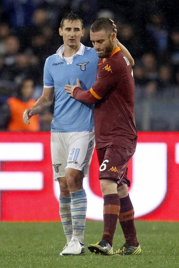 2012-11-11t151615z_1645271867_gm1e8bb1ska01_rtrmadp_3_soccer-italy_reuters