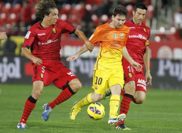 2012-11-11t194113z_207422114_gm1e8bc0a7a01_rtrmadp_3_soccer-spain_reuters