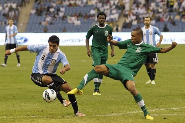 2012-11-14t210242z_445262402_gm1e8bf0d8301_rtrmadp_3_soccer-friendly_reuters